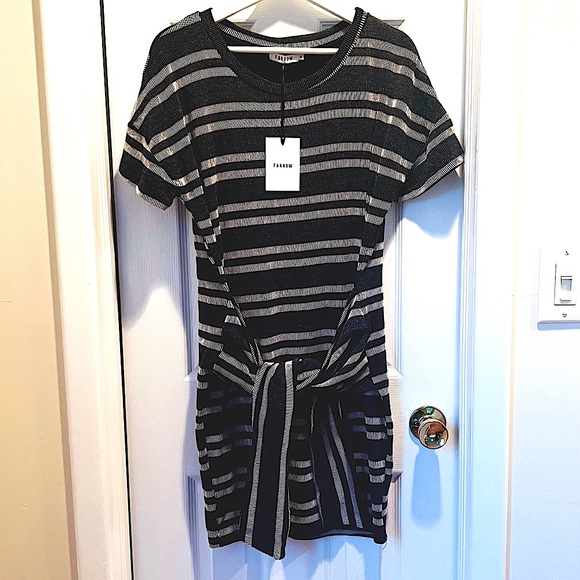 ‘FARROW’ Navy Knit Dress Size M - Picture 1 of 6